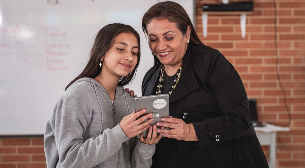 En 2022 más de 61.000 mujeres beneficiarias de proyectos en educación, empleabilidad de Fundación Telefónica